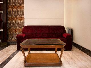 Hotel Royal Garden Resort & Lawns