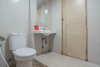 Reddoorz Plus Near Alun Alun Bandung