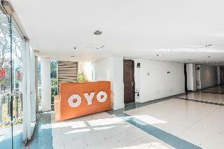 Oyo Flagship 1170 The Habitat Karawaci