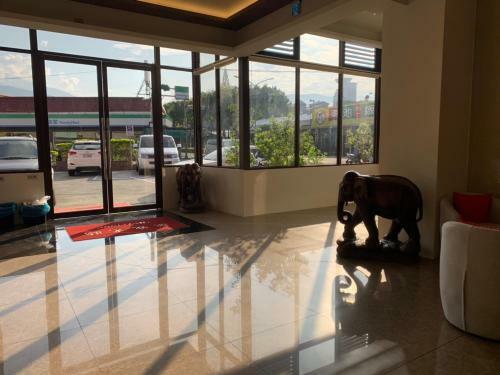 Posada West Hotel