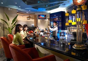 85 Sky Tower Hotel