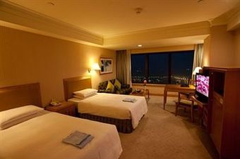 85 Sky Tower Hotel