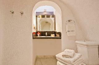 Villa Alexander's Suites