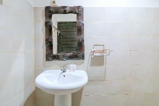 Oyo 1666 Grand Pudjawan Hotel