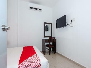 Oyo 1090 Hollitel Hotel Melaka