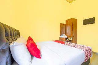 Oyo 2260 Zleepy Sasana Budaya