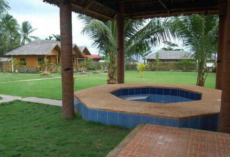 Hotel Dumaguete Springs Beach Resort