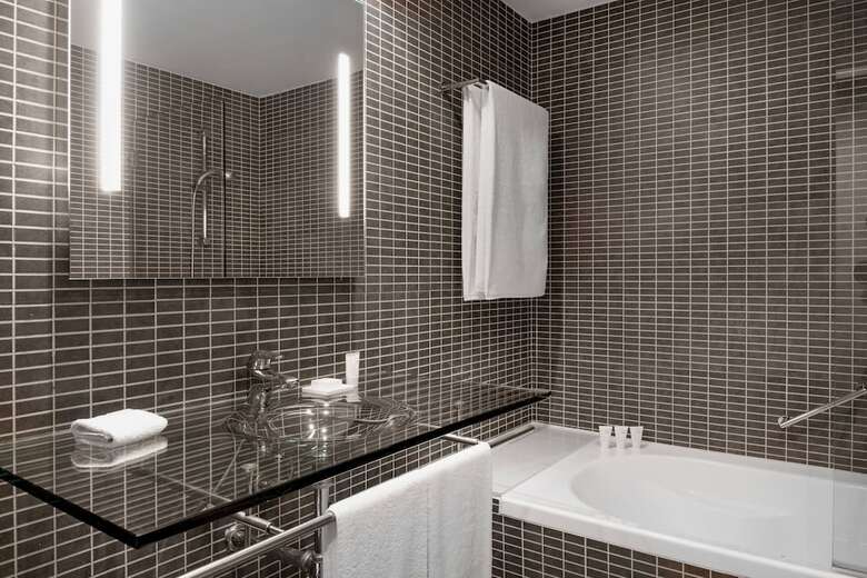AC Hotel Gav� Mar By Marriott