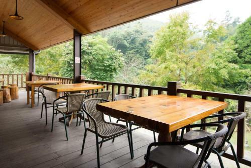 Nantou Xitou Riverside Homestay B&B