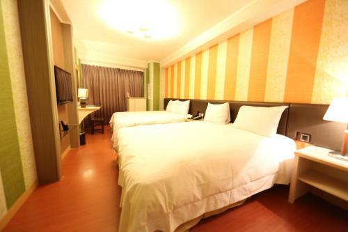 Grand Earl Hotel