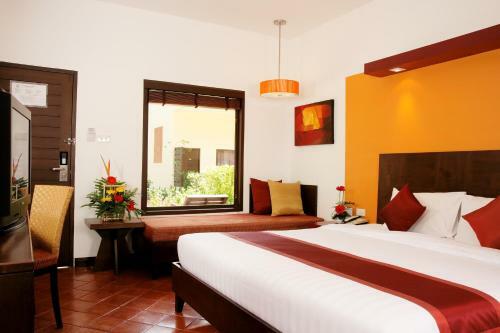 Hotel All Seasons Naiharn Phuket
