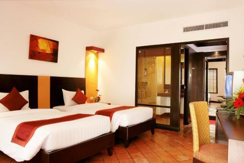 Hotel All Seasons Naiharn Phuket