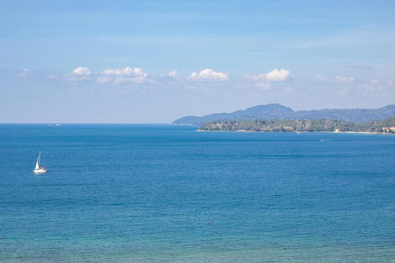 Hotel Aquamarine Resort & Villa