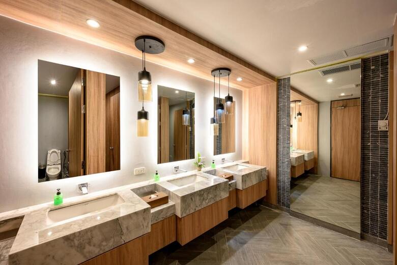 Hotel Aquamarine Resort & Villa