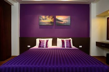 Hotel Kamala Beachfront Apartment