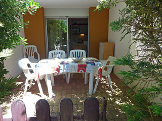 Les Cyprianes No.2