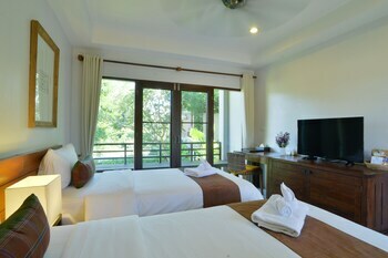 Yoma Hotel, Pai