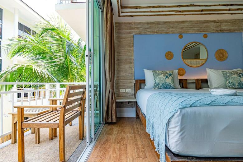 Hotel Ark Bar Beach Resort