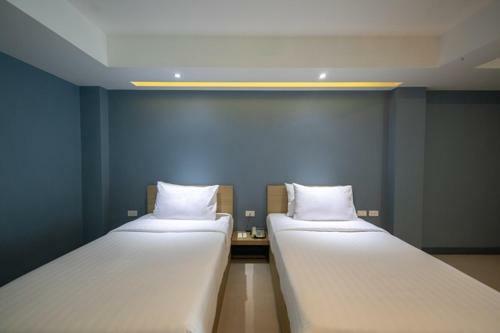 Nora Lake View Hotel