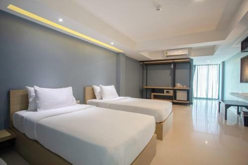 Nora Lake View Hotel