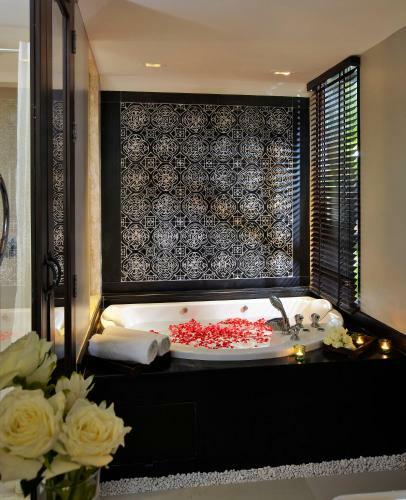 Hotel Sareeraya Villas & Suites