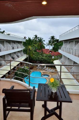 Samui First House Hotel