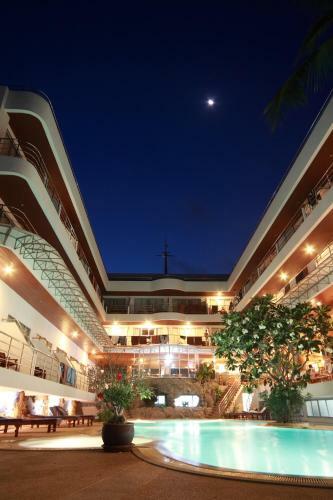 Samui First House Hotel