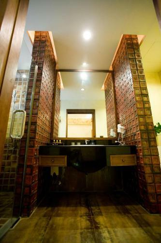 Hotel Montien House