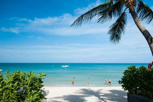Hotel Baan Talay Resort