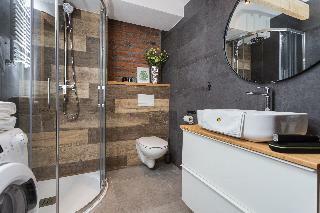 Inpoint Main Square Apartment