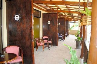 Captain S Lodge And Bar