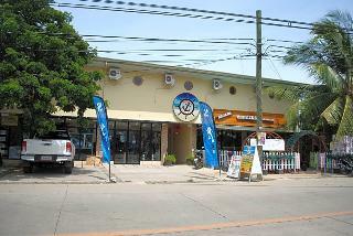 Captain S Lodge And Bar