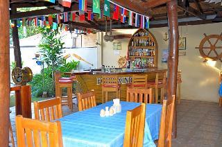 Captain S Lodge And Bar