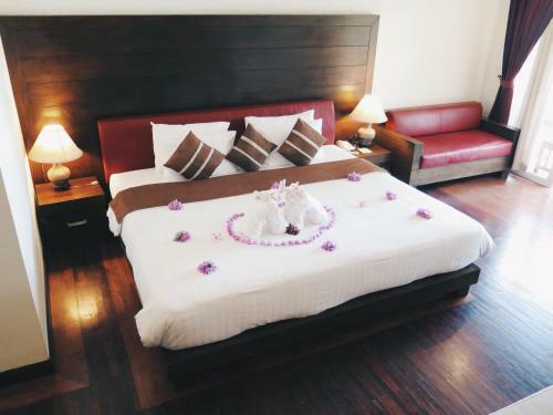 Chaweng Blue Lagoon Hotel