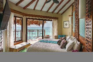 Hotel Palafitos Overwater Bungalows