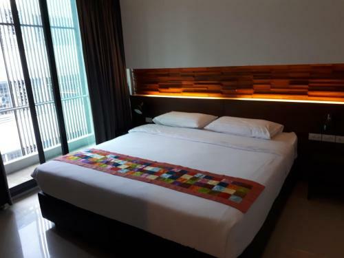 Hotel At One Service