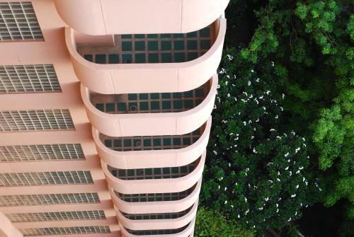 Hotel Pantip Suites