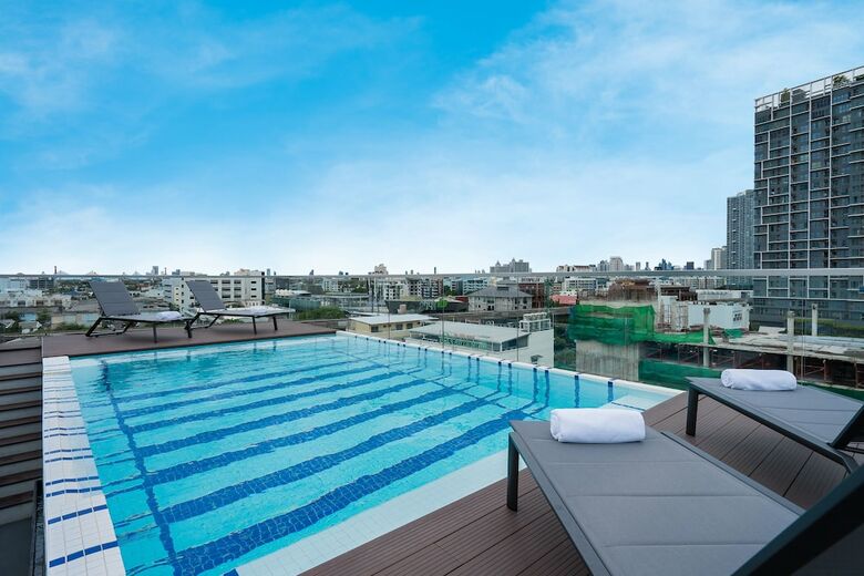 Hotel At Mind Executive Suites