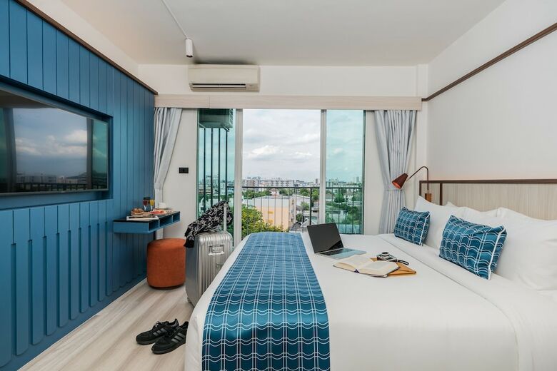Hotel At Mind Executive Suites