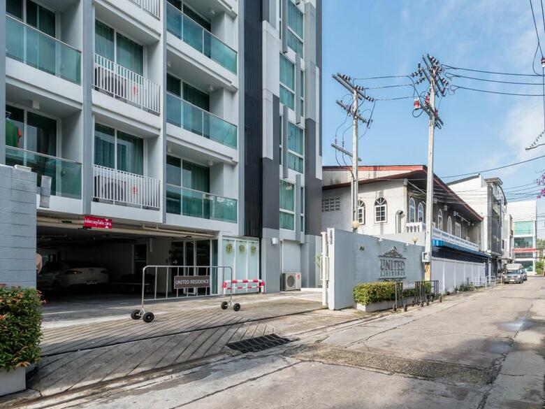 Apartamentos United Residence