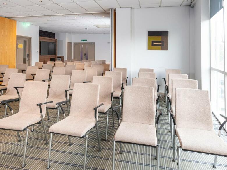 Hotel Express By Holiday Inn Greenwich