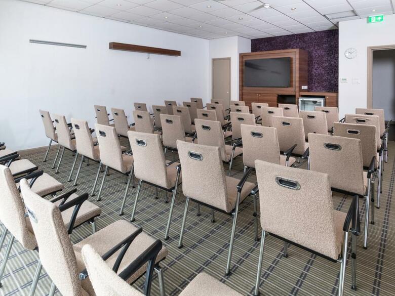Hotel Express By Holiday Inn Greenwich