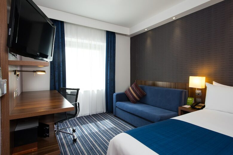 Hotel Holiday Inn Express Wimbledon South