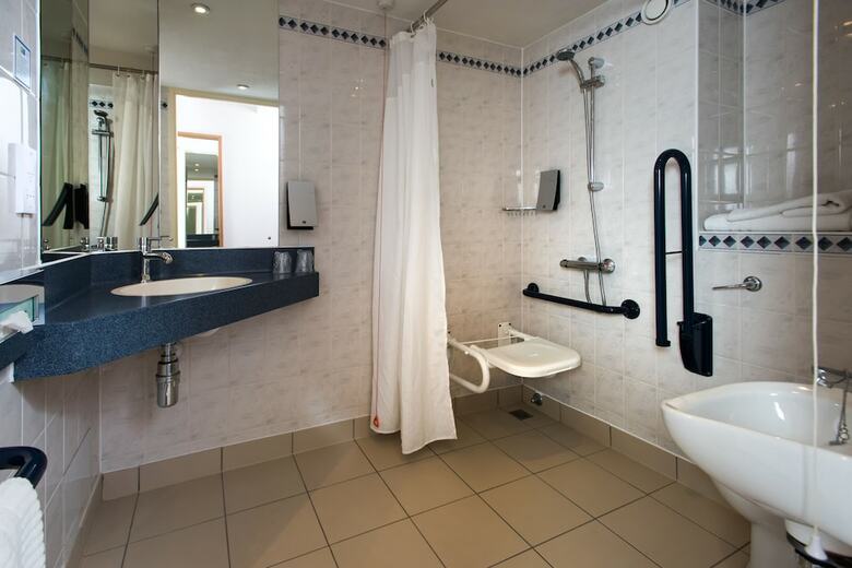 Hotel Holiday Inn Express Wimbledon South