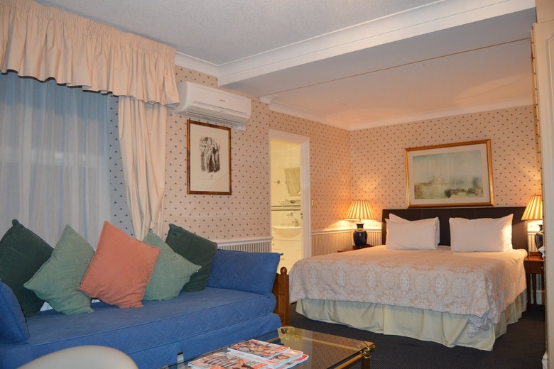 Hotel Holiday Villa