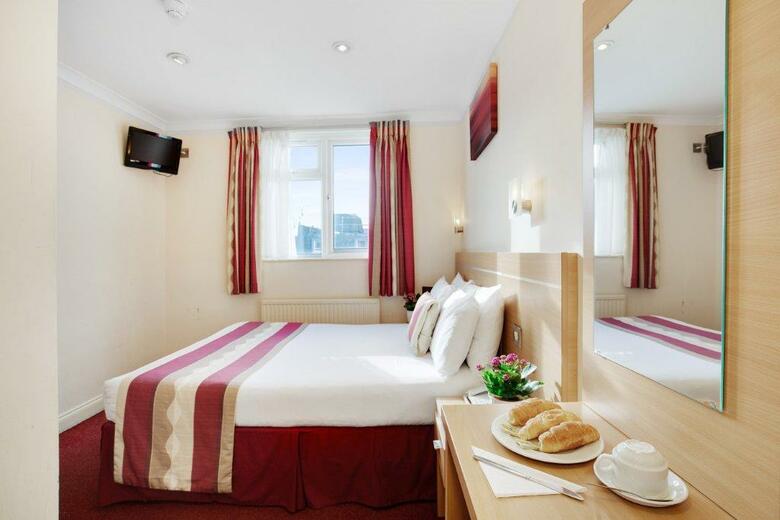 Hotel Queens Park