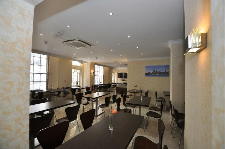 Hotel Queens Park