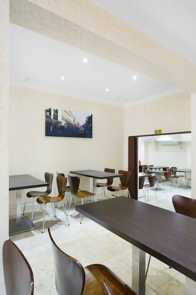 Hotel Queens Park