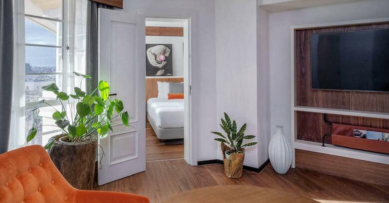 Melia White House Hotel