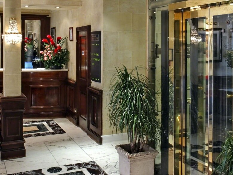 Rochester Hotel By Blue Orchid
